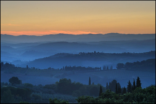 Sunrise nr San Gimignano 